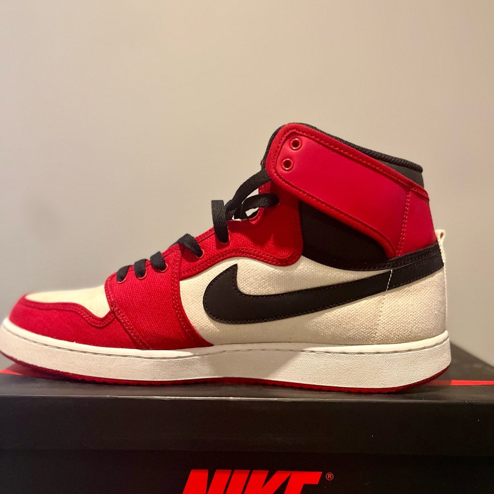 Nike Red and Black High-Top Shoes